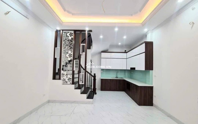 NHỈNH 4 TỶ SỞ HỮU NHÀ LĨNH NAM, 40M, VÀO Ở NGAY
